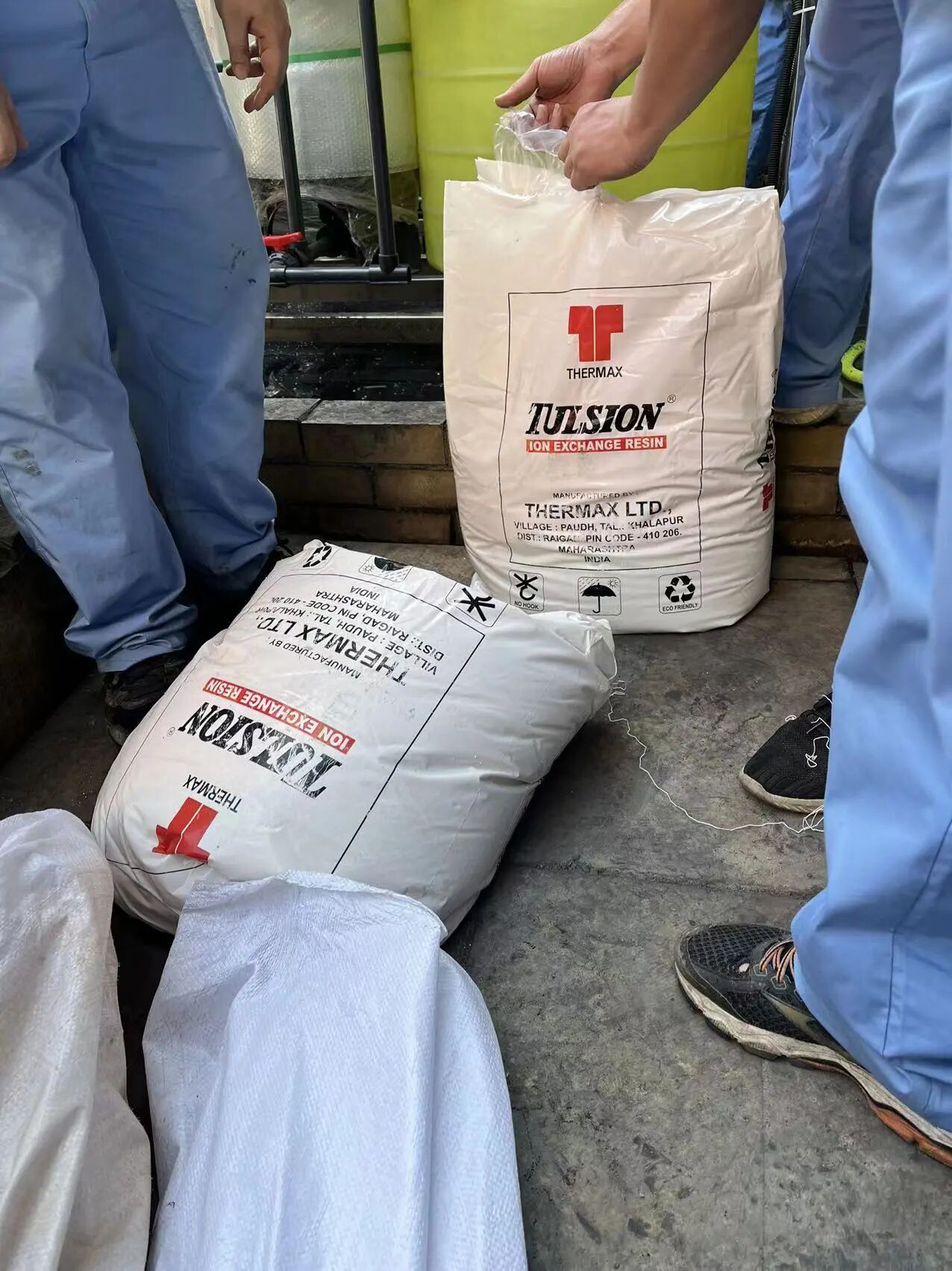 0106-2-2.jpg 0106-2-2.jpg